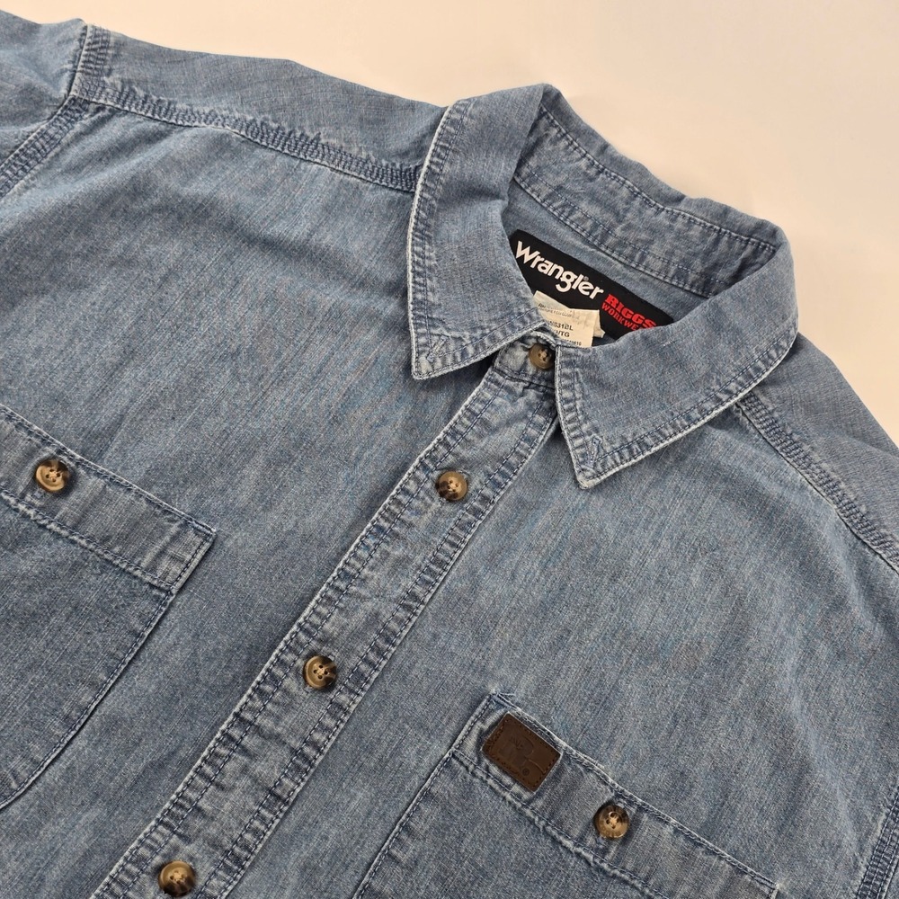 Wrangler Riggs Workwear Mens XL Blue Denim Short Sleeve Button Down 103W531BL
